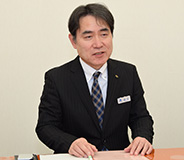 青山商事株式会社 IT・システム部 課長 鎌倉 正吉 氏の写真